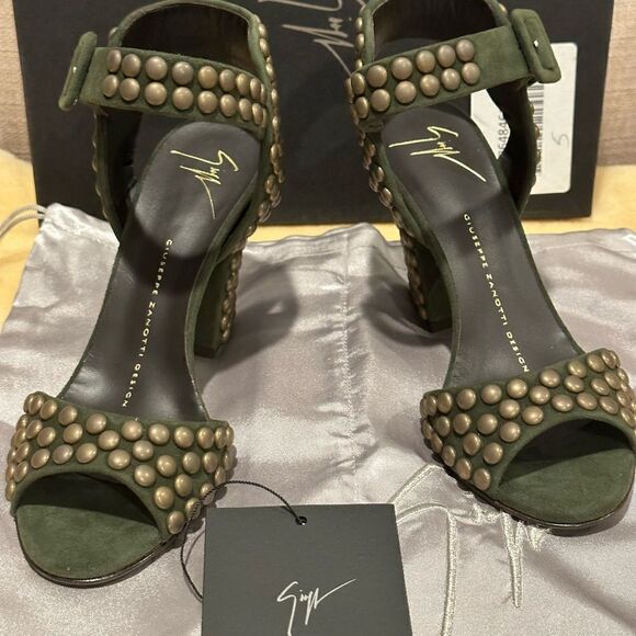 Giuseppe Zanotti studded Ankle-Wrap Chunky-Heel Sandal, Militare size 35 - Picture 7 of 16